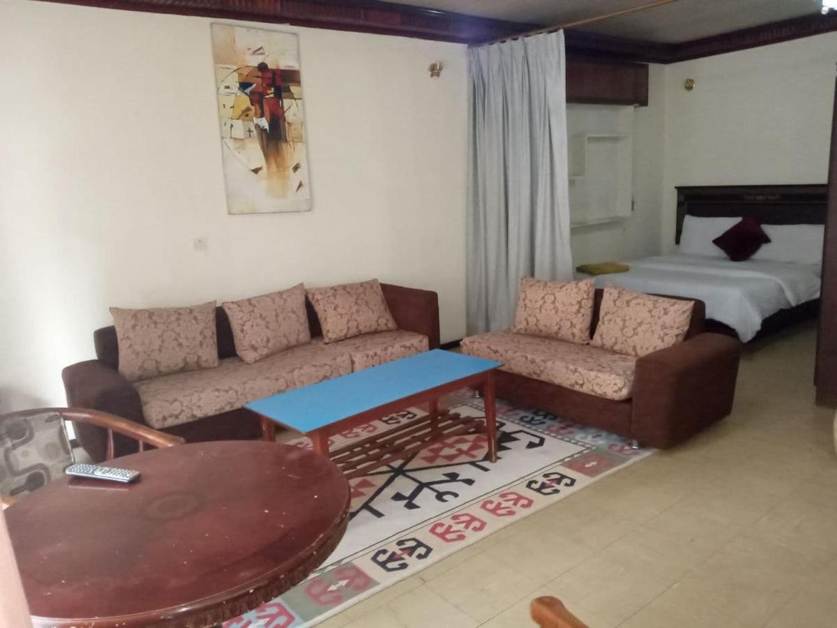 Lucy Guest House Адис Абеба Екстериор снимка