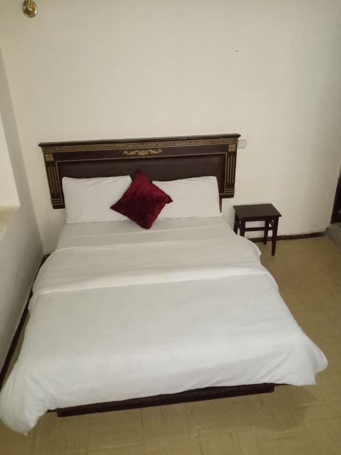 Lucy Guest House Адис Абеба Екстериор снимка