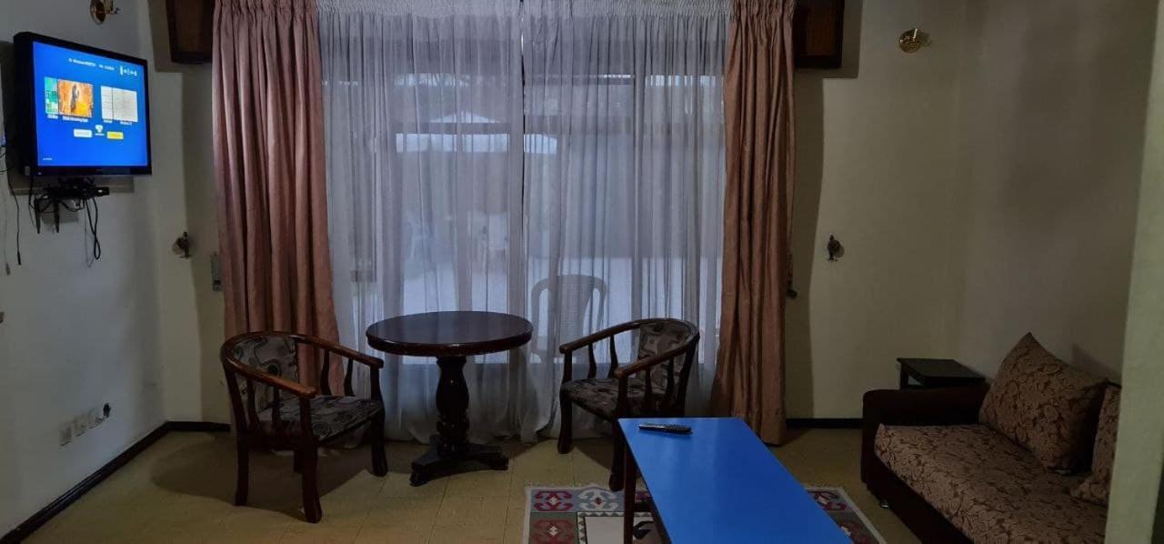 Lucy Guest House Адис Абеба Екстериор снимка